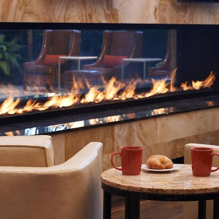 Отель Indianapolis Marriott East Экстерьер фото
