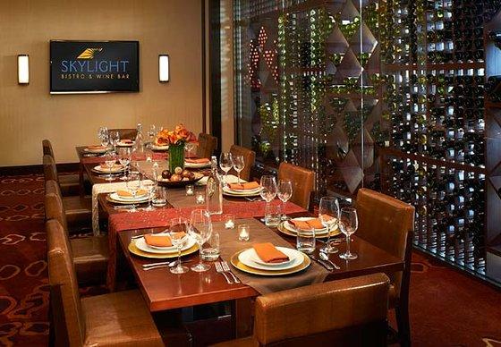 Отель Indianapolis Marriott East Экстерьер фото